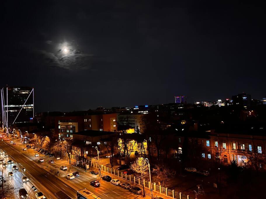 City View Studio In The Heart Of Bucharest Leilighet Eksteriør bilde